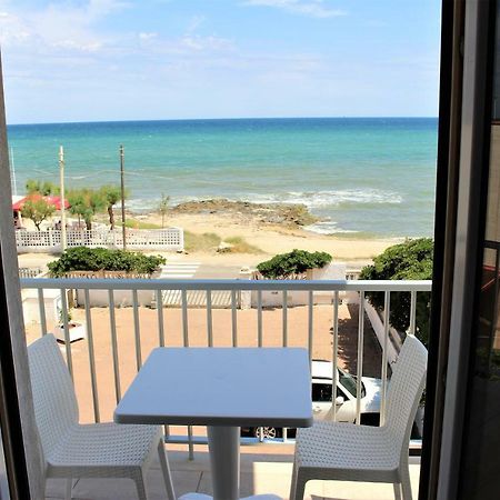 Appartamenti Costa Dei Trulli Torre Canne Exterior photo